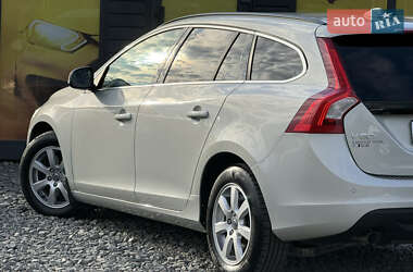 Универсал Volvo V60 2011 в 