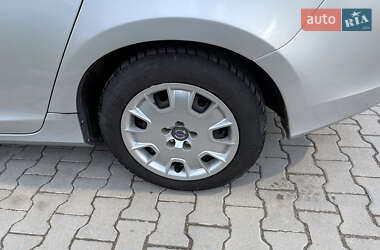 Универсал Volvo V60 2011 в 