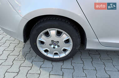 Универсал Volvo V60 2011 в 