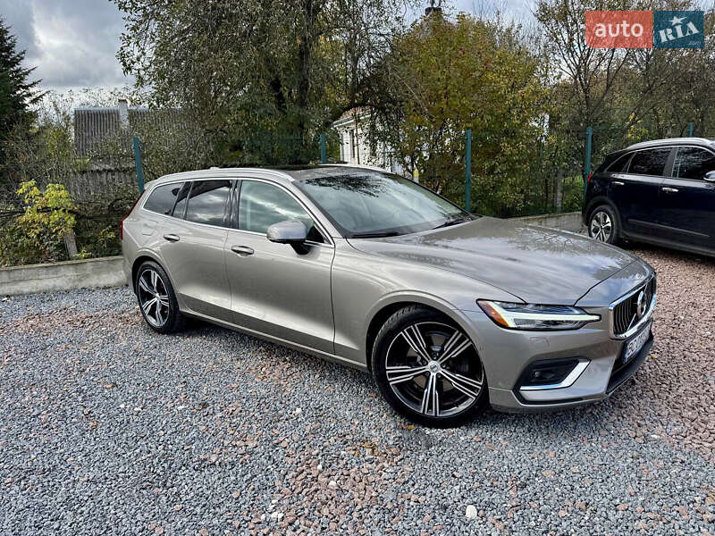 Универсал Volvo V60 2020 в Дрогобыче