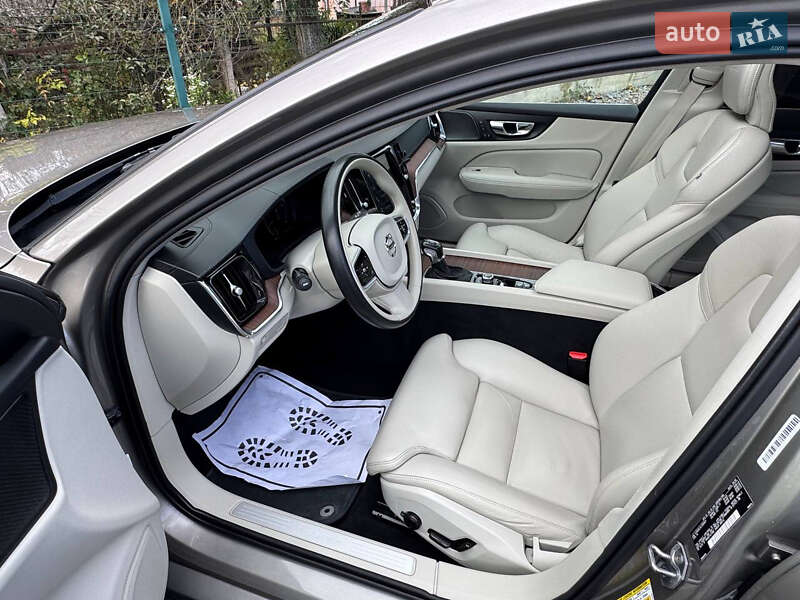Универсал Volvo V60 2020 в Дрогобыче
