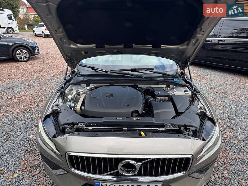 Универсал Volvo V60 2020 в Дрогобыче