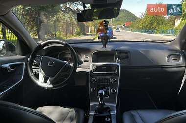 Універсал Volvo V60 2015 в  фото 9 Універсал Volvo V60 2015 в