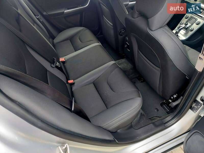 Универсал Volvo V60 2014 в Бродах