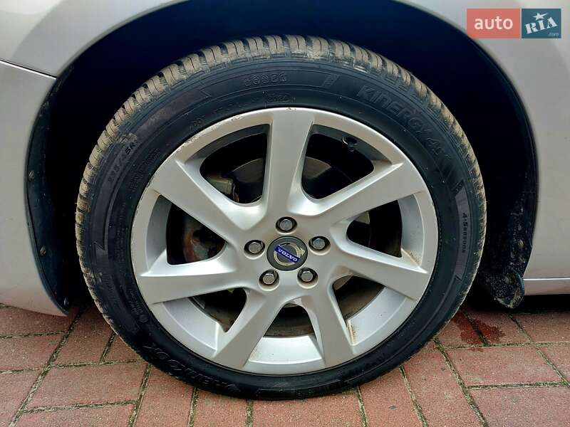 Универсал Volvo V60 2014 в Бродах