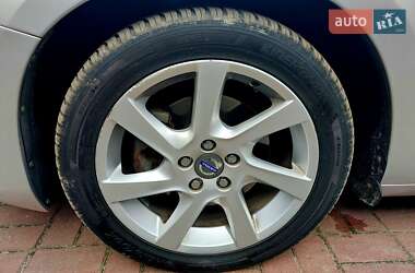 Универсал Volvo V60 2014 в 