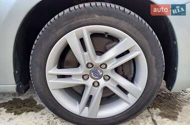 Универсал Volvo V60 2014 в 