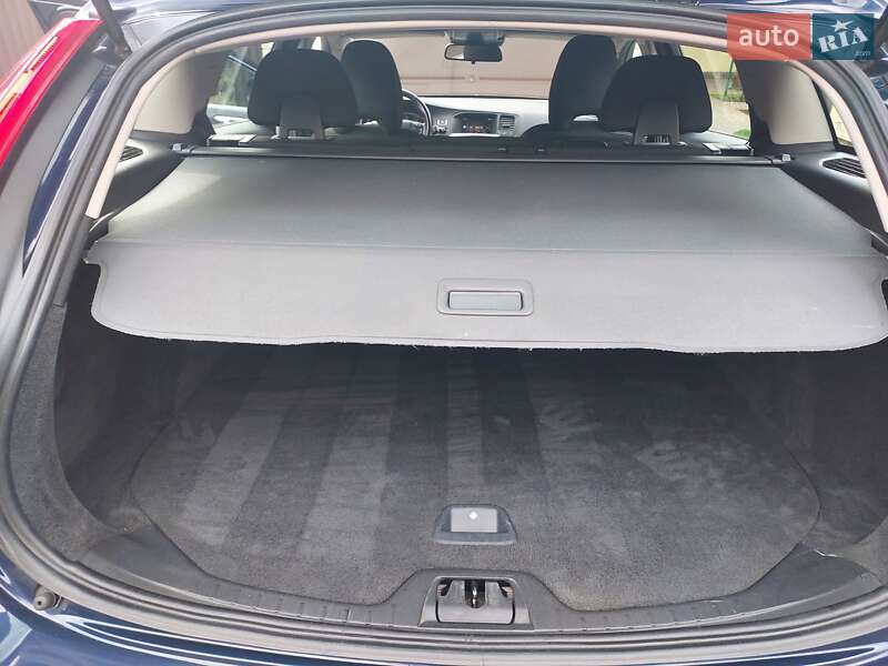 Універсал Volvo V60 2014 в Бродах