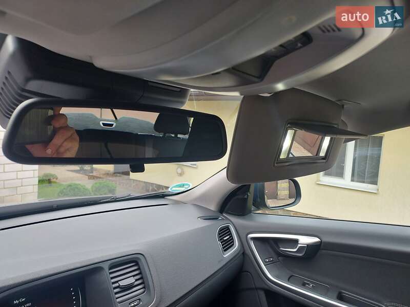 Універсал Volvo V60 2014 в Бродах