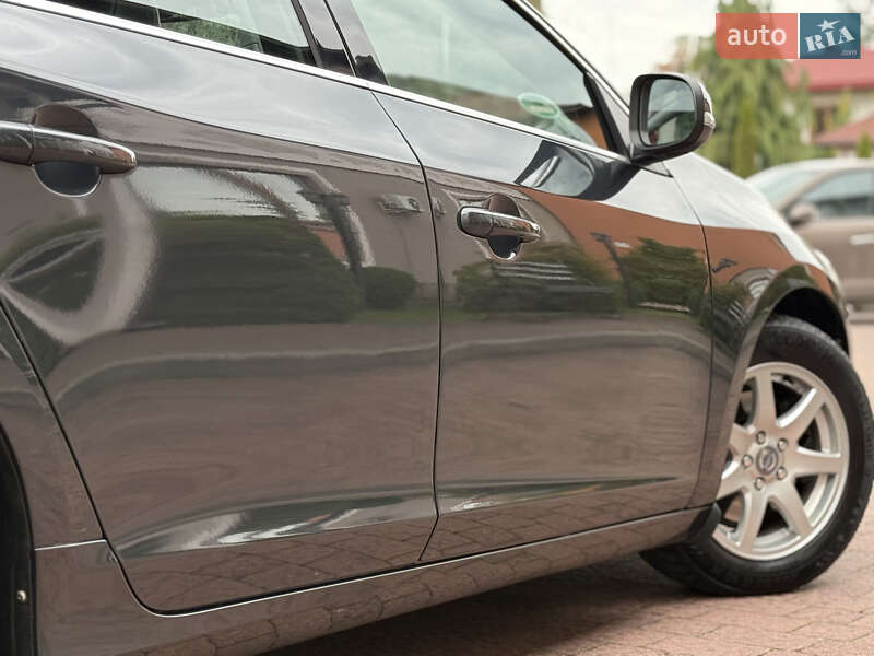 Универсал Volvo V60 2012 в Стрые фото 27 Универсал Volvo V60 2012 в Стрые