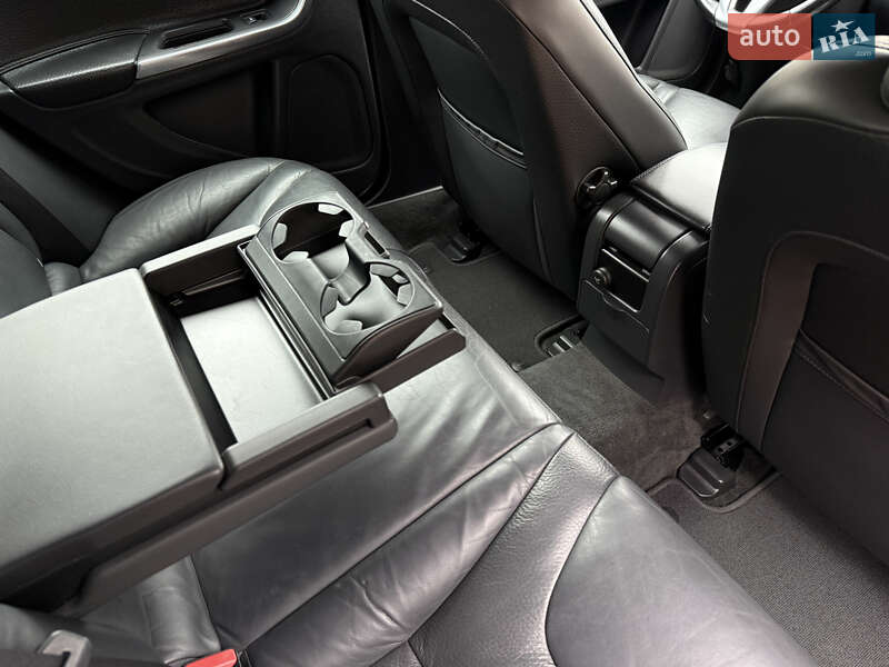 Универсал Volvo V60 2012 в Стрые фото 77 Универсал Volvo V60 2012 в Стрые