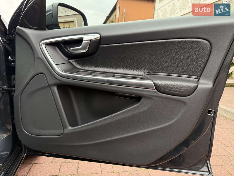 Универсал Volvo V60 2012 в Стрые фото 87 Универсал Volvo V60 2012 в Стрые
