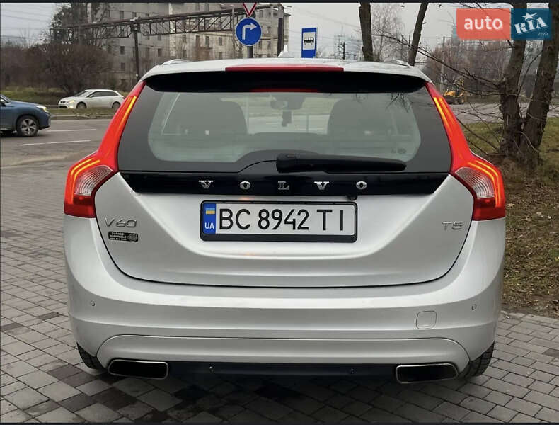 Универсал Volvo V60 2014 в Николаеве