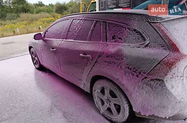 Универсал Volvo V60 2011 в 