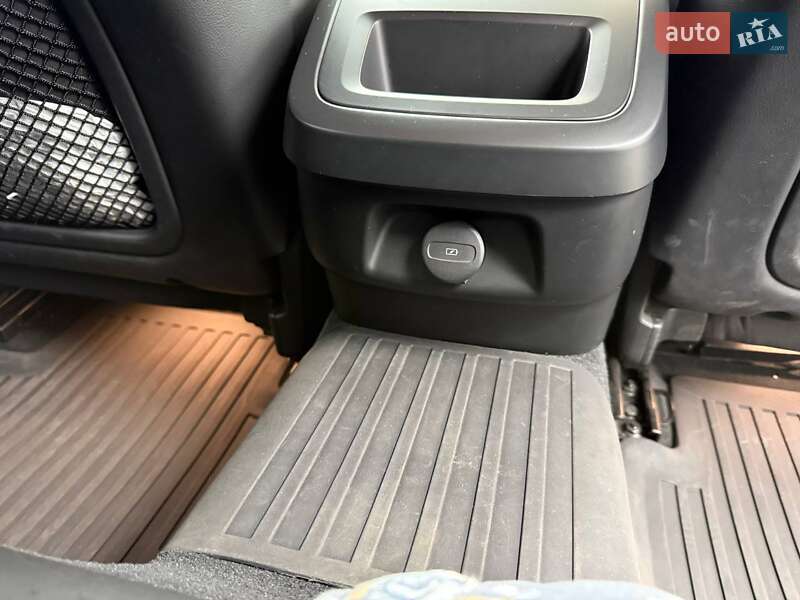 Універсал Volvo V60 2021 в Києві фото 42 Універсал Volvo V60 2021 в Києві