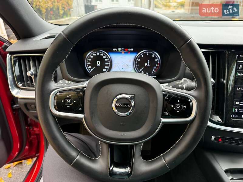 Універсал Volvo V60 2021 в Києві фото 35 Універсал Volvo V60 2021 в Києві
