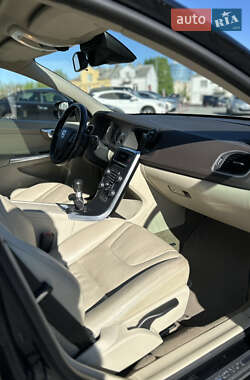 Універсал Volvo V60 2012 в 