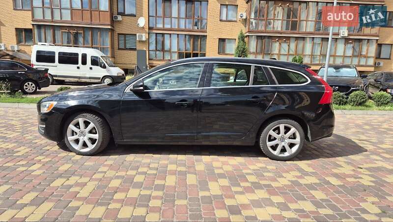 Універсал Volvo V60 2015 в Вінниці