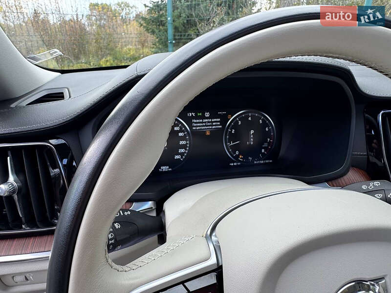 Універсал Volvo V60 2020 в Дрогобичі