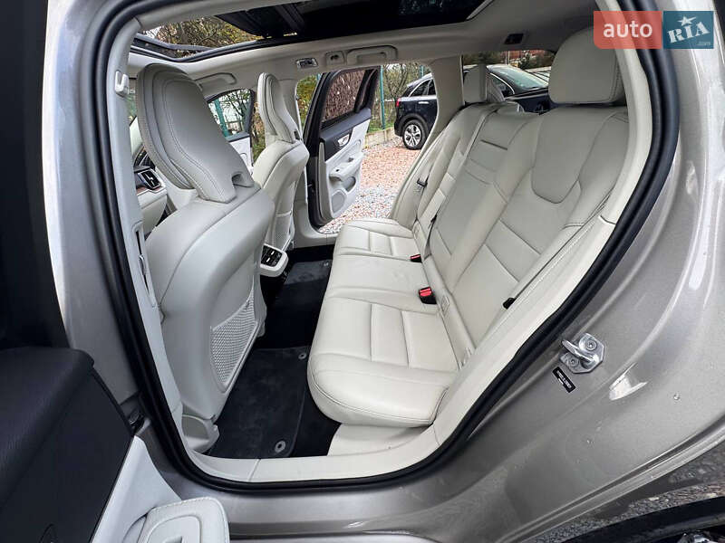 Універсал Volvo V60 2020 в Дрогобичі