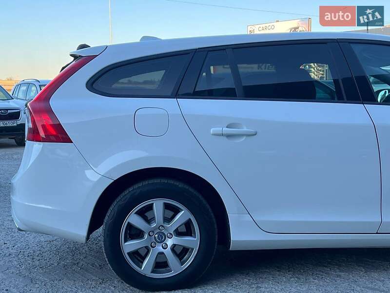 Універсал Volvo V60 2014 в Львові