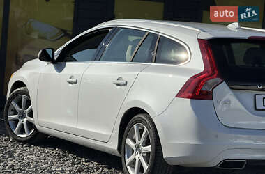 Універсал Volvo V60 2017 в 
