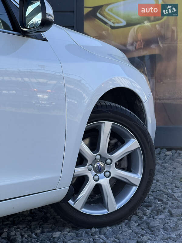 Универсал Volvo V60 2017 в Стрые фото 29 Универсал Volvo V60 2017 в Стрые