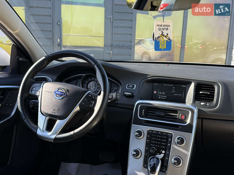 Универсал Volvo V60 2017 в Стрые фото 39 Универсал Volvo V60 2017 в Стрые