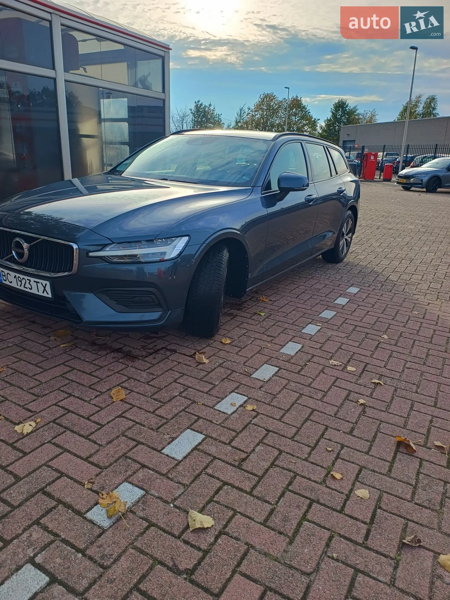 2019 Volvo V60 - мініатюра 3