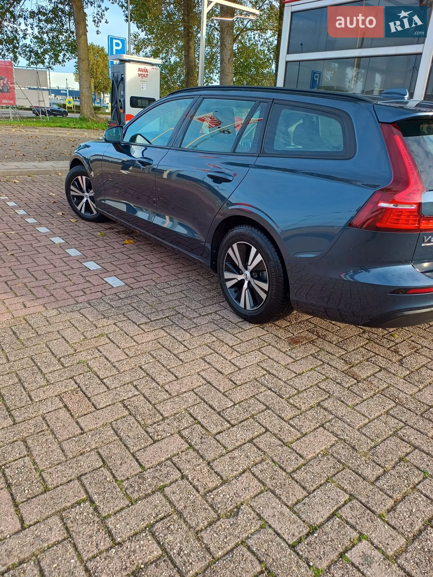 2019 Volvo V60 - мініатюра 8