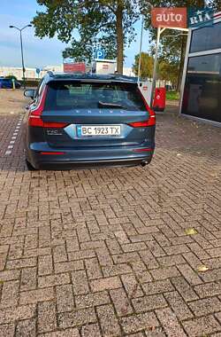 Универсал Volvo V60 2019 в 