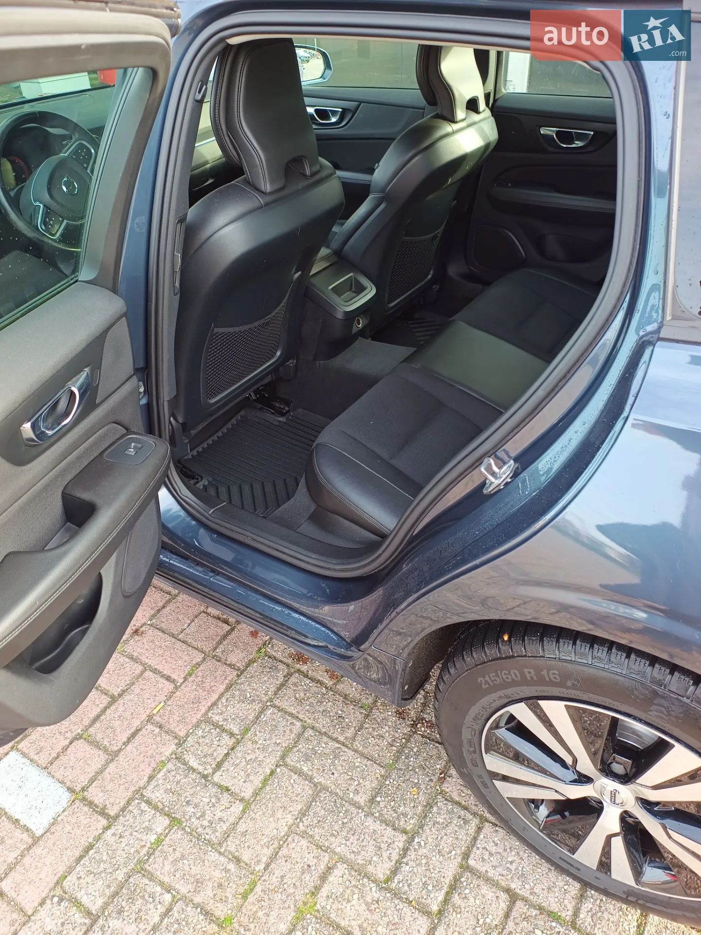 2019 Volvo V60 - мініатюра 13