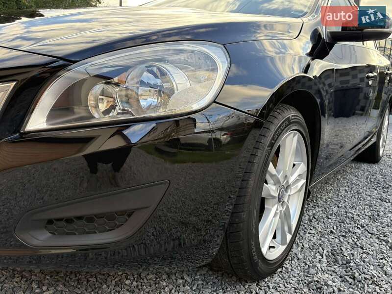 Універсал Volvo V60 2012 в Рівному фото 18 Універсал Volvo V60 2012 в Рівному