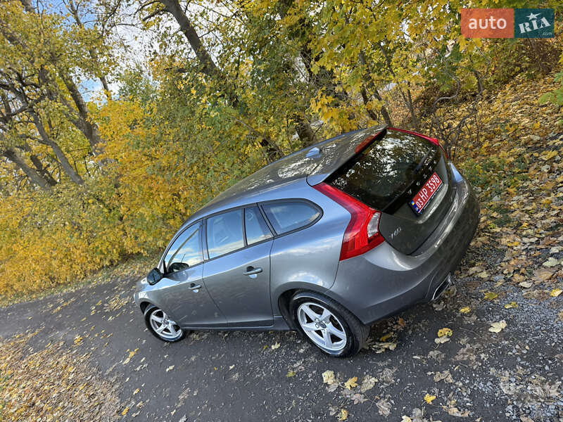 Универсал Volvo V60 2016 в Ровно фото 8 Универсал Volvo V60 2016 в Ровно