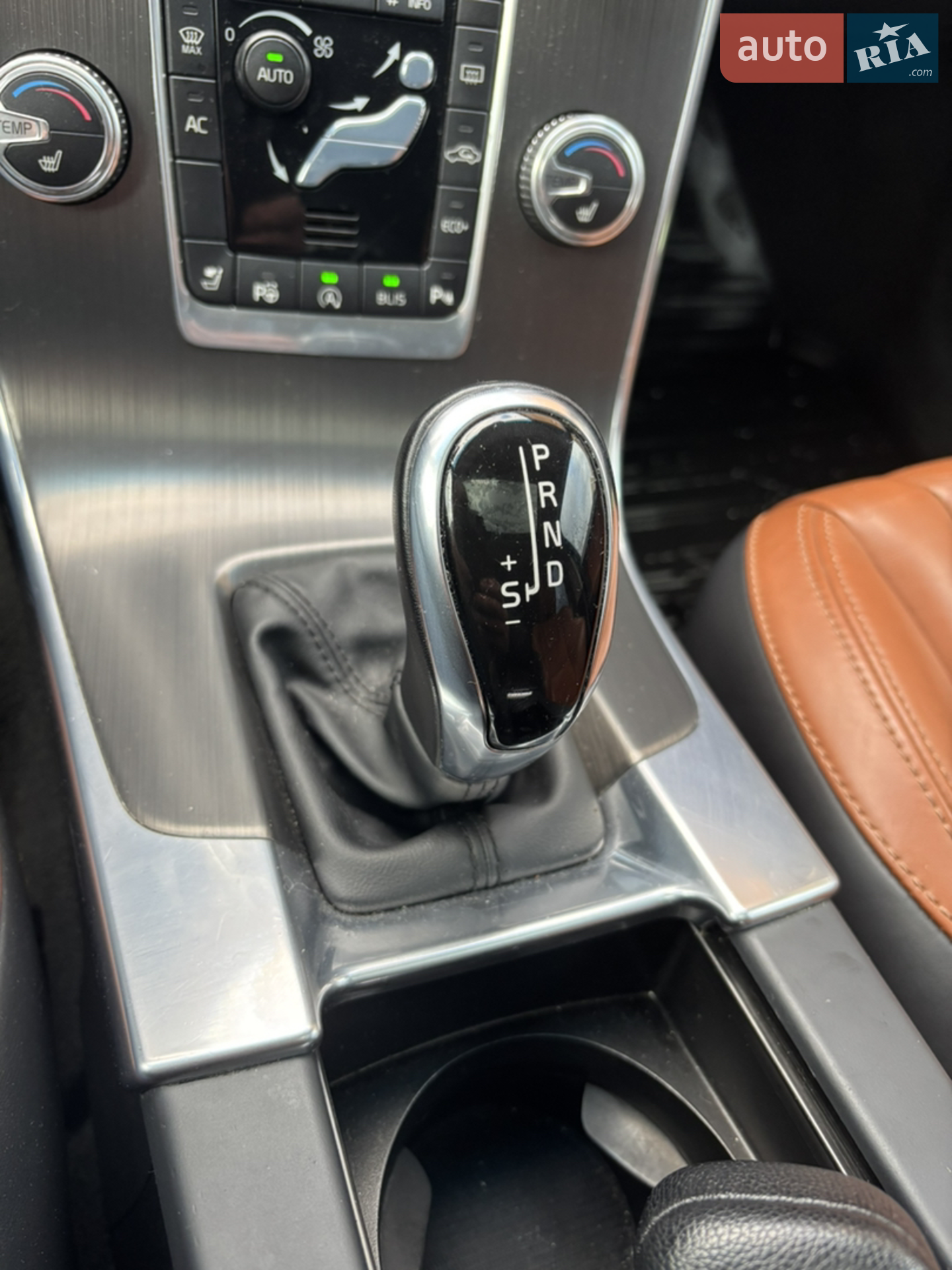 2015 Volvo V60 - мініатюра 14
