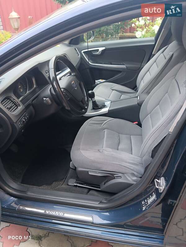 Универсал Volvo V60 2014 в Ровно фото 6 Универсал Volvo V60 2014 в Ровно