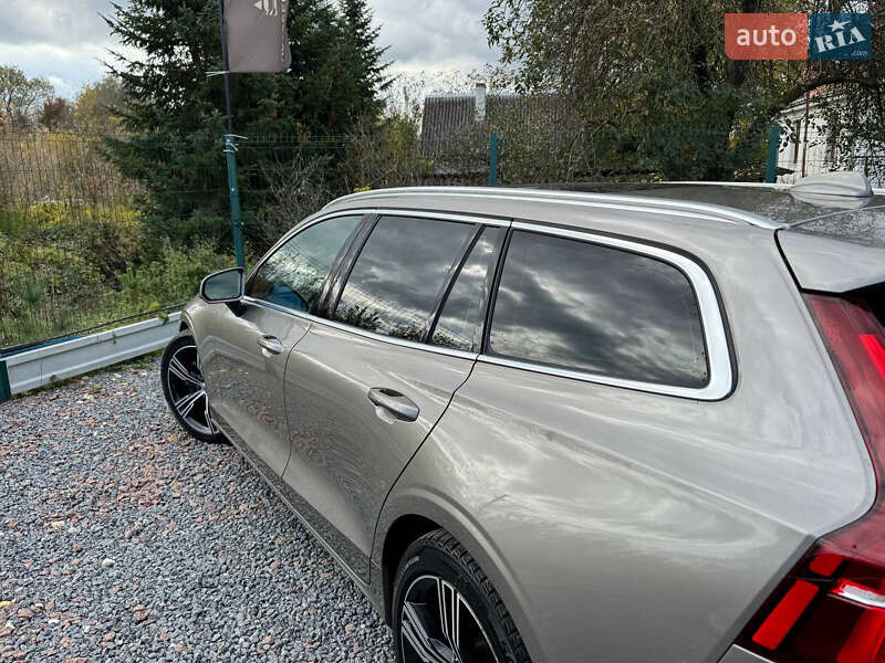 Универсал Volvo V60 2020 в Дрогобыче фото 45 Универсал Volvo V60 2020 в Дрогобыче