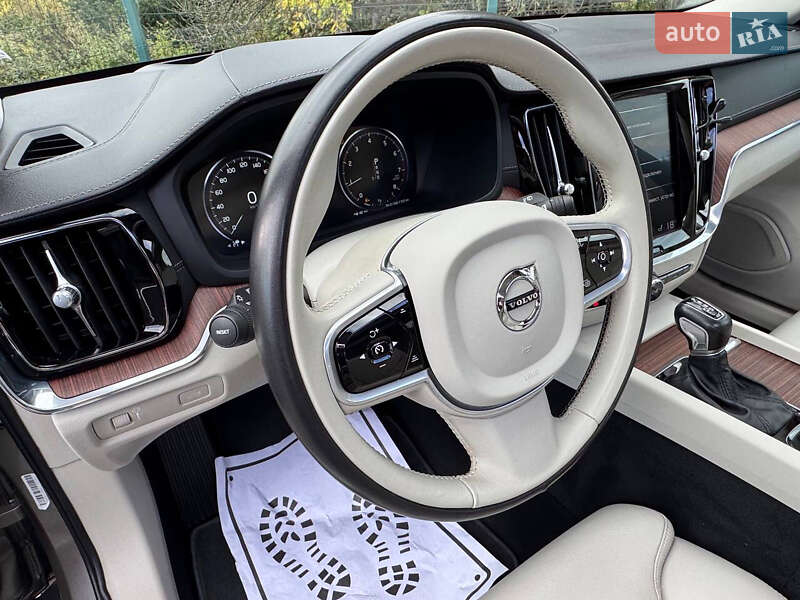 Универсал Volvo V60 2020 в Дрогобыче фото 59 Универсал Volvo V60 2020 в Дрогобыче