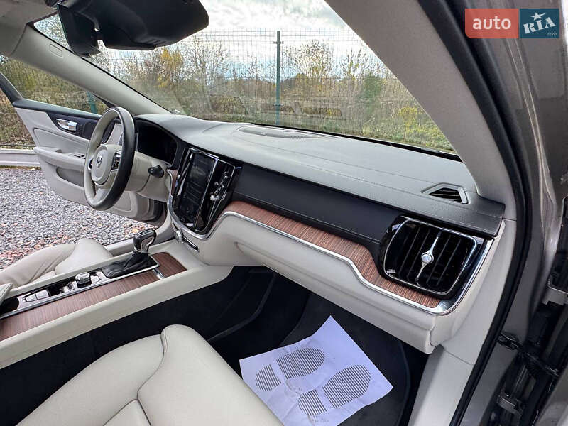 Универсал Volvo V60 2020 в Дрогобыче фото 79 Универсал Volvo V60 2020 в Дрогобыче