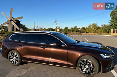Універсал Volvo V60 2020 в Ромнах