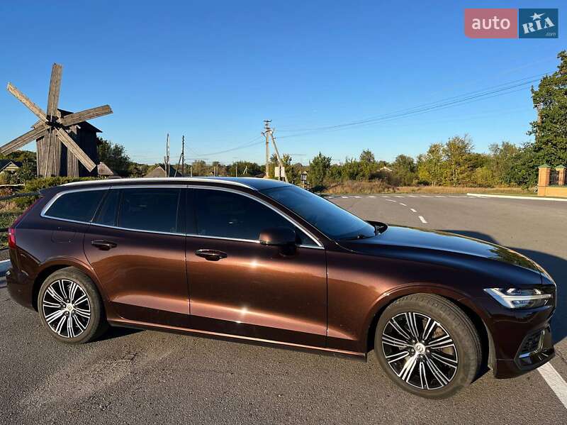 Універсал Volvo V60 2020 в Ромнах фото 2 Універсал Volvo V60 2020 в Ромнах