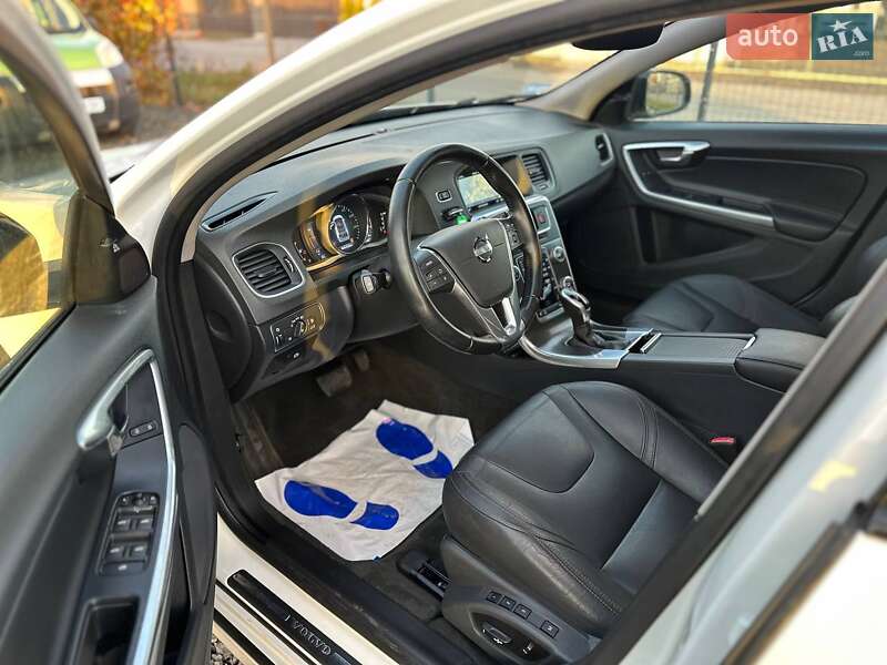 Універсал Volvo V60 2015 в Луцьку фото 12 Універсал Volvo V60 2015 в Луцьку