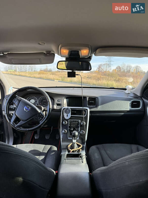 Универсал Volvo V60 2011 в Трускавце