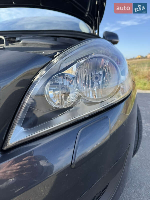 Универсал Volvo V60 2011 в Трускавце