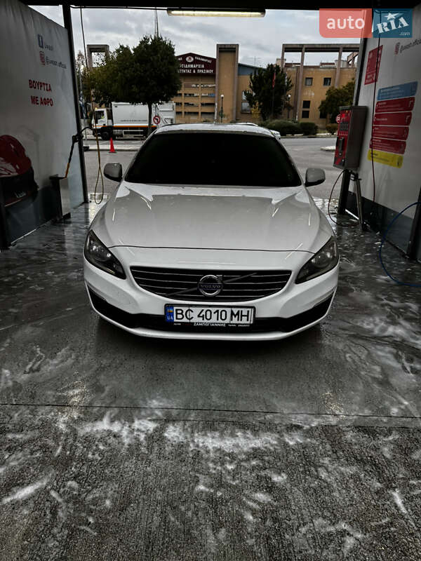 Volvo V60 2013
