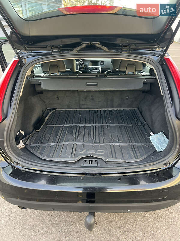 Універсал Volvo V60 2011 в Києві