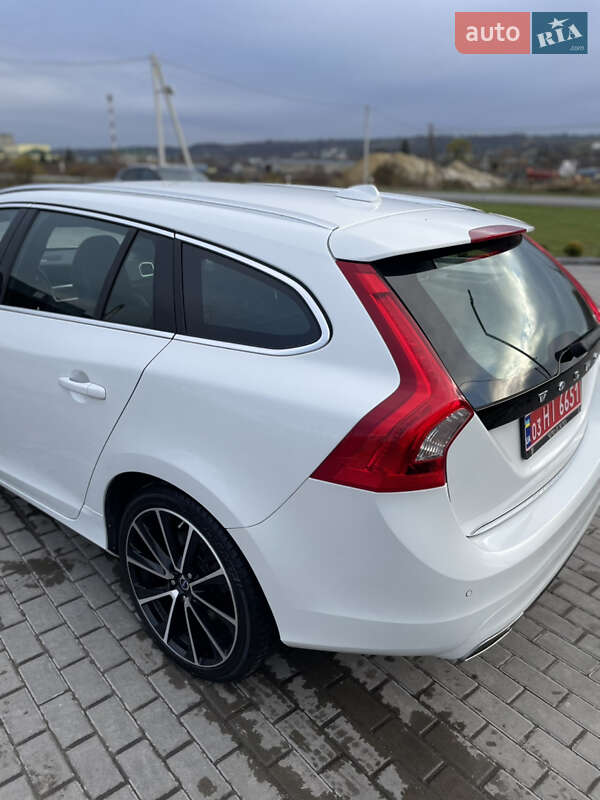 Універсал Volvo V60 2014 в Золочеві