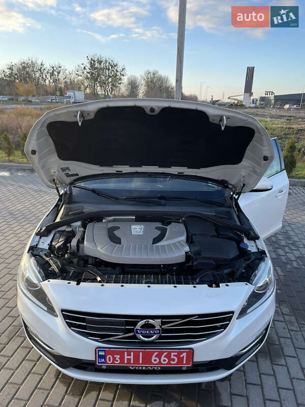 Універсал Volvo V60 2014 в Золочеві