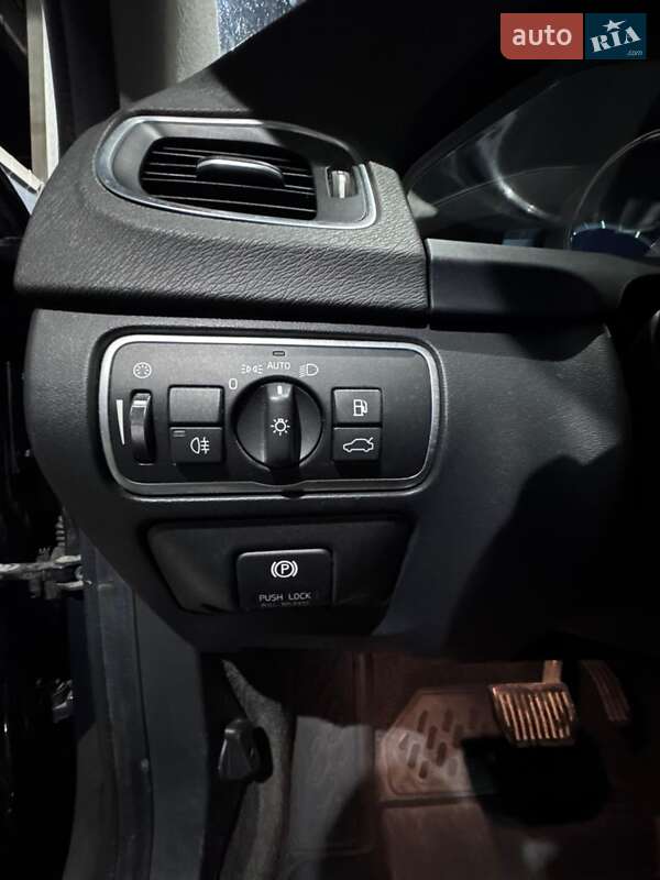 Универсал Volvo V60 2014 в Львове фото 26 Универсал Volvo V60 2014 в Львове