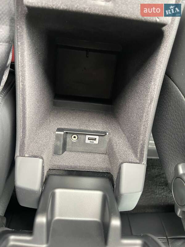 Універсал Volvo V60 2013 в Луцьку